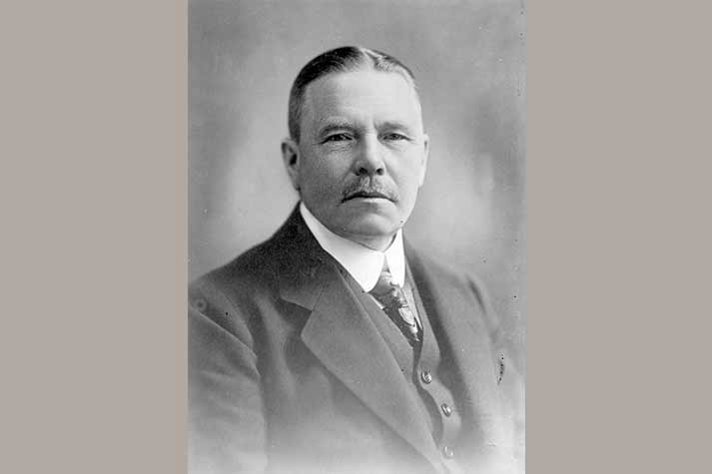 Porträttbild på Arvid Lindman.