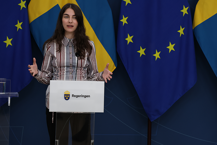 Klimat- och milj&#xF6;minister Romina Pourmokhtari.