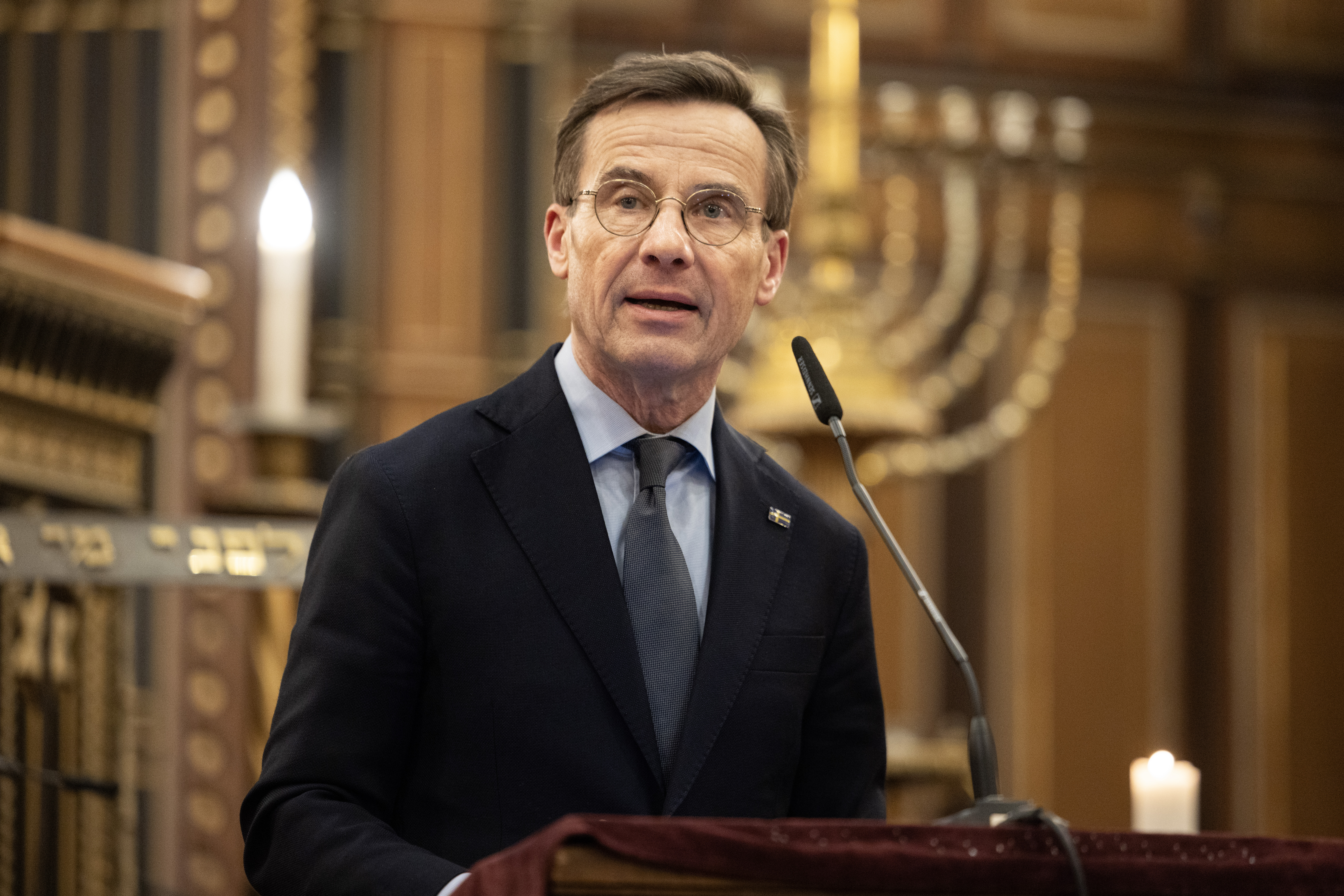 Statsminister Ulf Kristersson höll tal till minne av alla dem som blev förföljda, fängslade och mördade av Nazityskland.