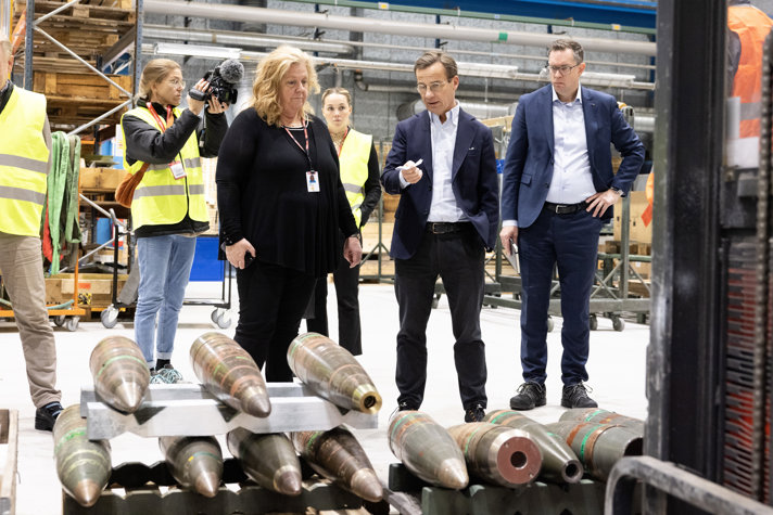 Statsminister Ulf Kristersson besökte försvarsföretaget BAE Systems Bofors i Karlskoga.