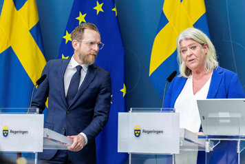 Socialminister jakob Forssmed och socialtjänstminister Camilla Waltersson Grönvall
