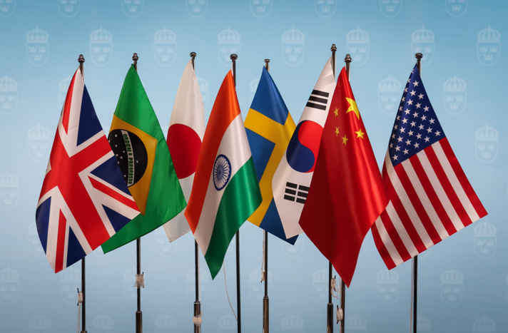 Flaggorna representerar de sju länderna där innovationsråden verkar.