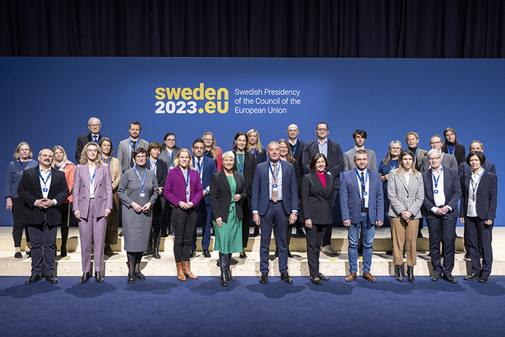 Bild på ministrar och talare