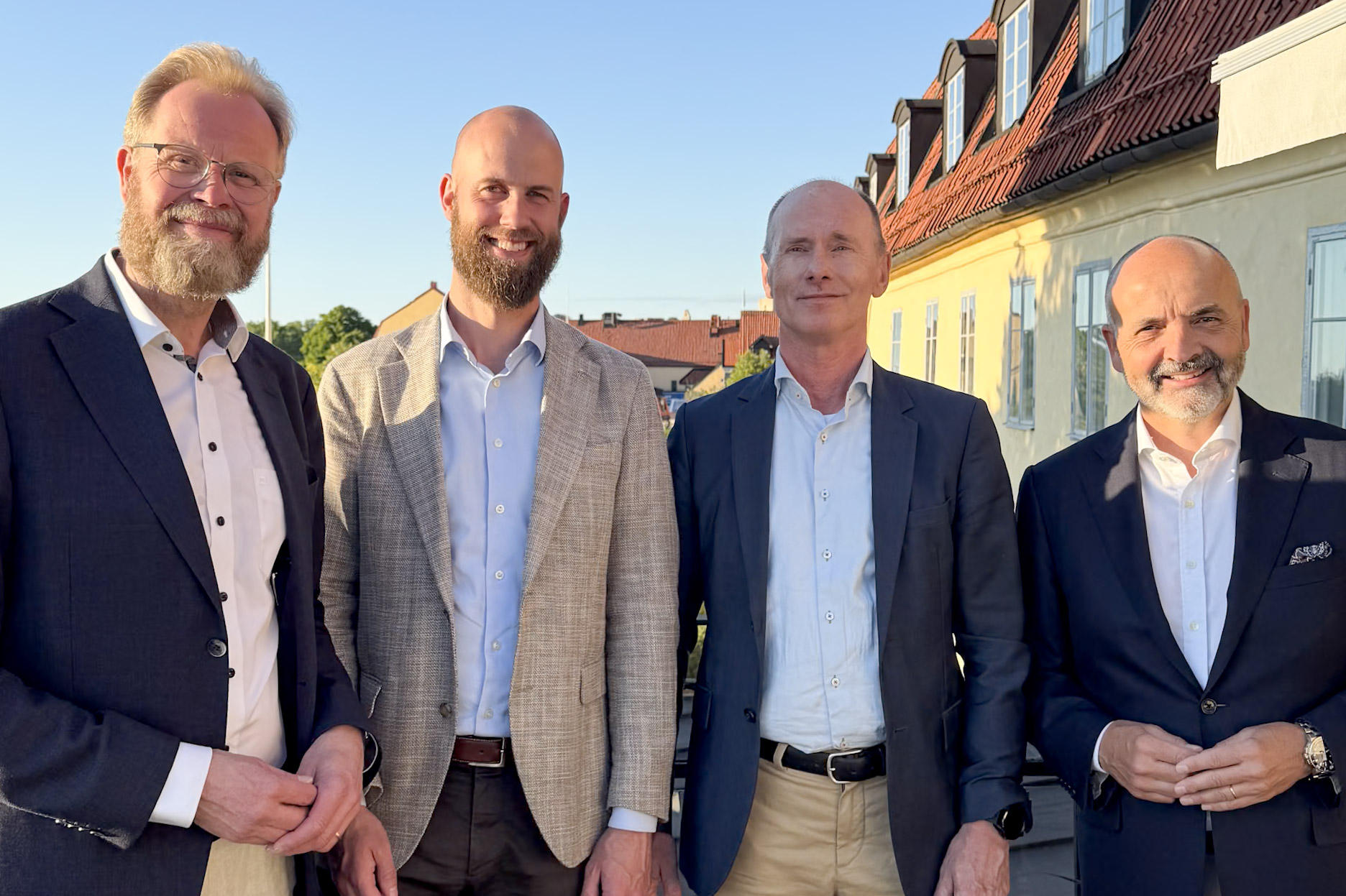 Finlands ambassadör Olli Kantanen, minister för civilt försvar Carl-Oskar Bohlin, Danmarks ambassadör Jens Kisling och Norges ambassadör Niels Engelschiøn.