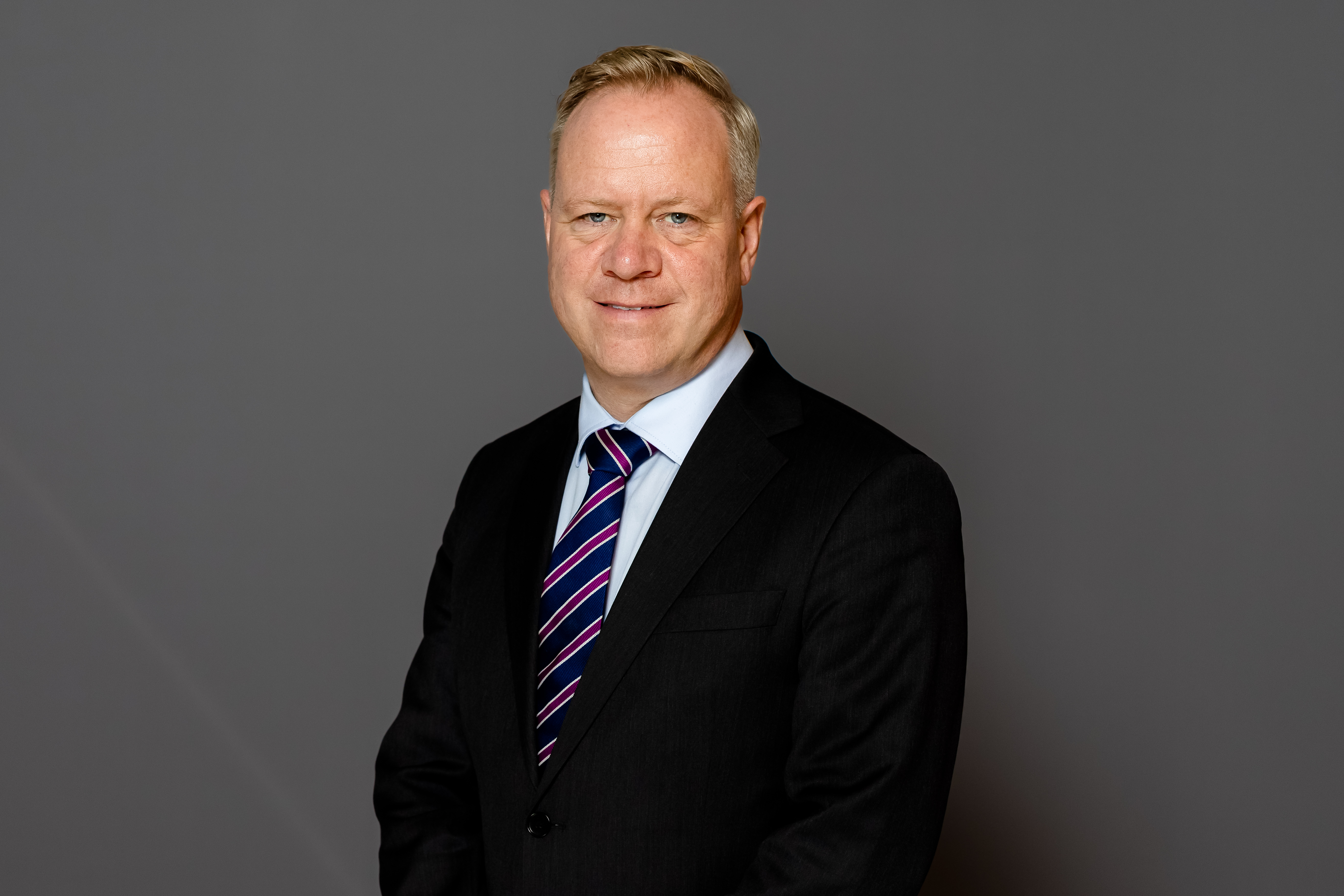 Porträttbild av Oscar Wåglund Söderström.