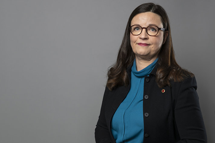 Utbildningsminister Anna Ekström representerar Sverige i videomötet.