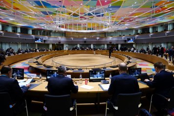EU:s energiministrar samlade i ett stort mötesrum i ministerrådet i Bryssel.