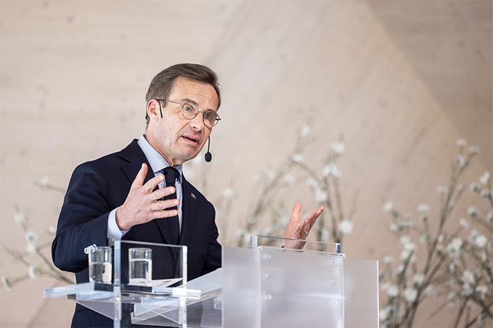 Statsministern talar