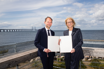 Finansminister Elisabeth Svantesson och Danmarks skatteminister Jeppe Bruus