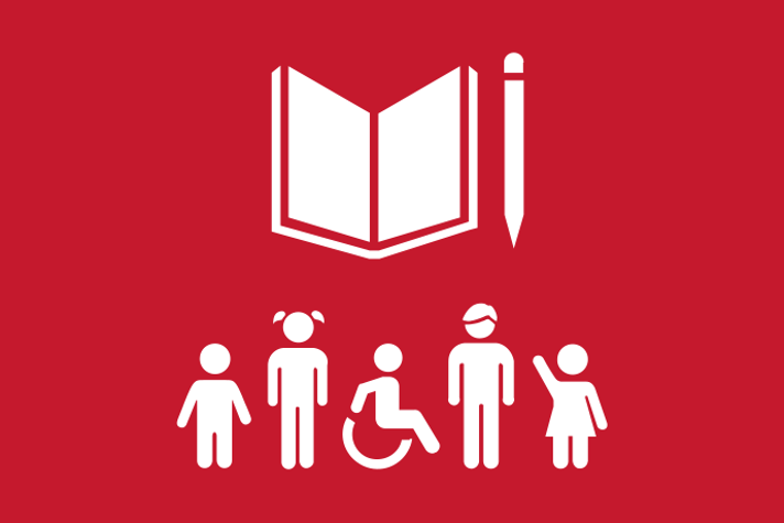 Mörkröd bakgrund vita illustrationer, överst i bild en uppslagen bok och en penna, nertill fem barn i olika åldrar, fyra står och en sitter i rullstol.
