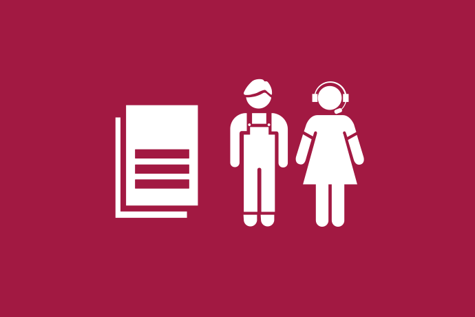 Vinröd bakgrund vita illustrationer, en bok med tre rader på omslaget. Bredvid boken står två ungdomar.