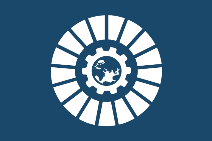 Marinblå bakgrund vita illustrationer, ett kugghjul mitt i den runda symbolen för Agenda 2030. I kugghjulet finns en jordglob.