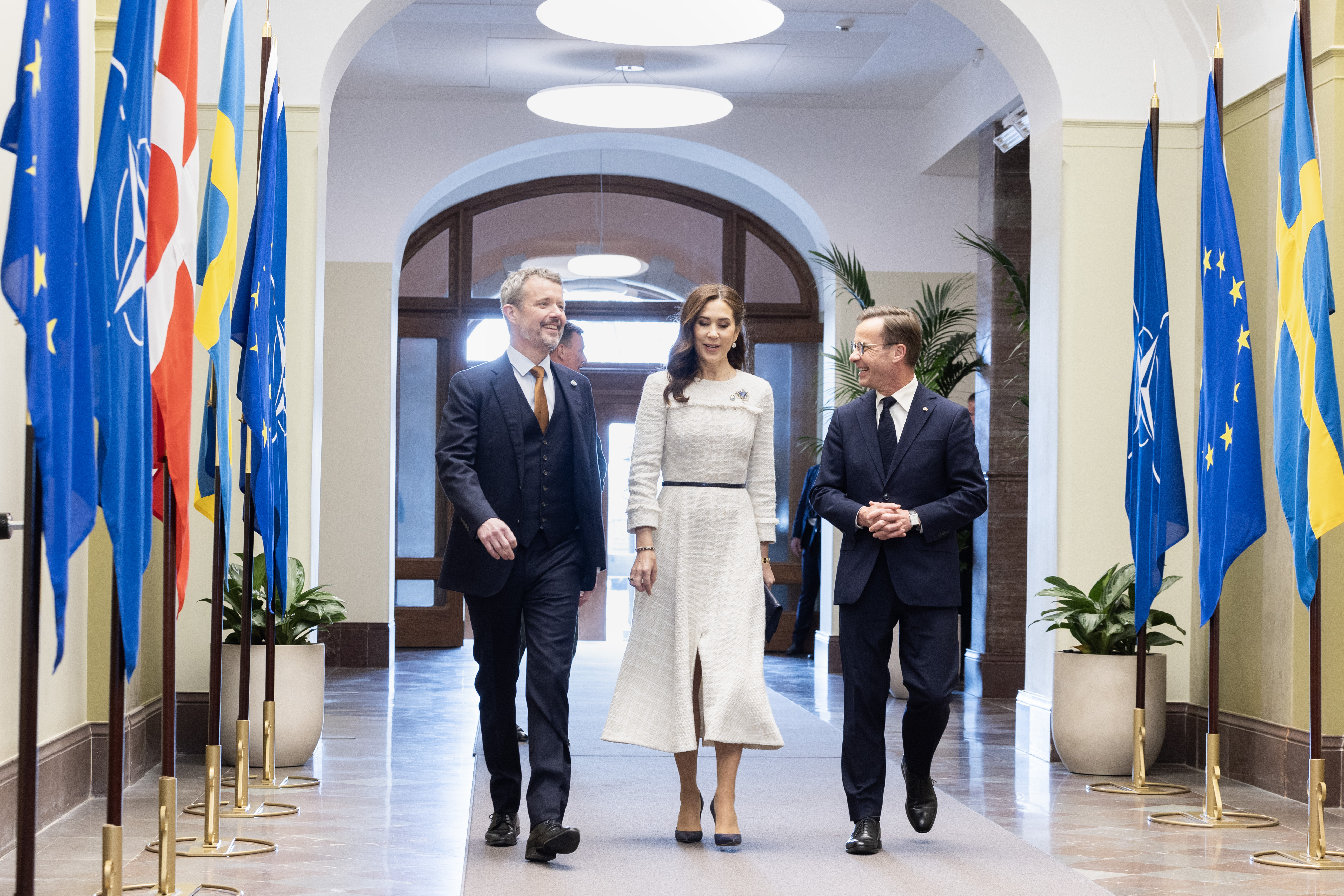 Statsminister Ulf Kristersson och DD.MM. Konungen och Drottningen av Danmark 